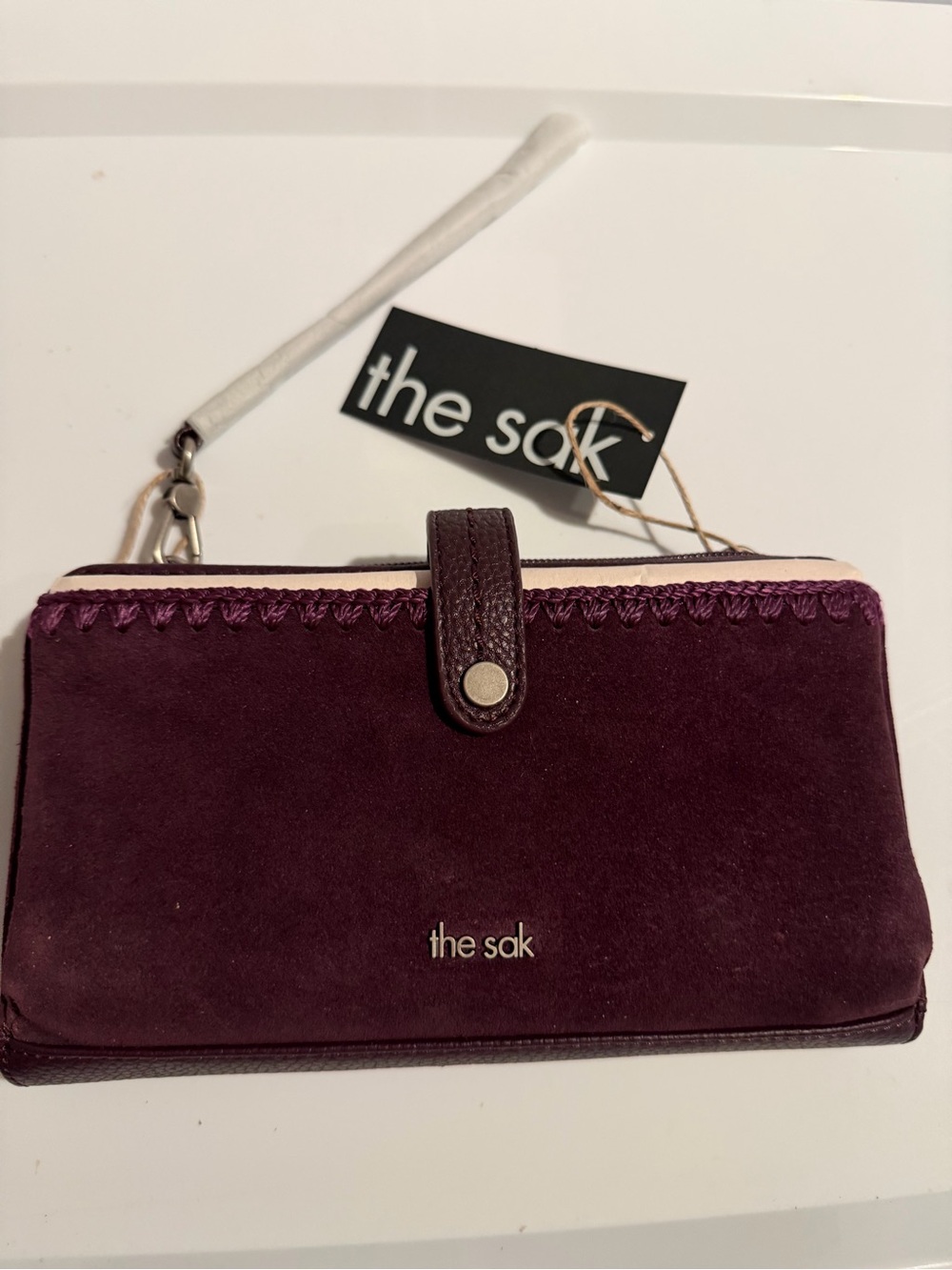 NWT The Sak Iris Smartphone Wallet Crossbody – Aubergine Suede